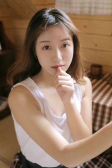 美少年高潮H跪趴扩张调教喷水